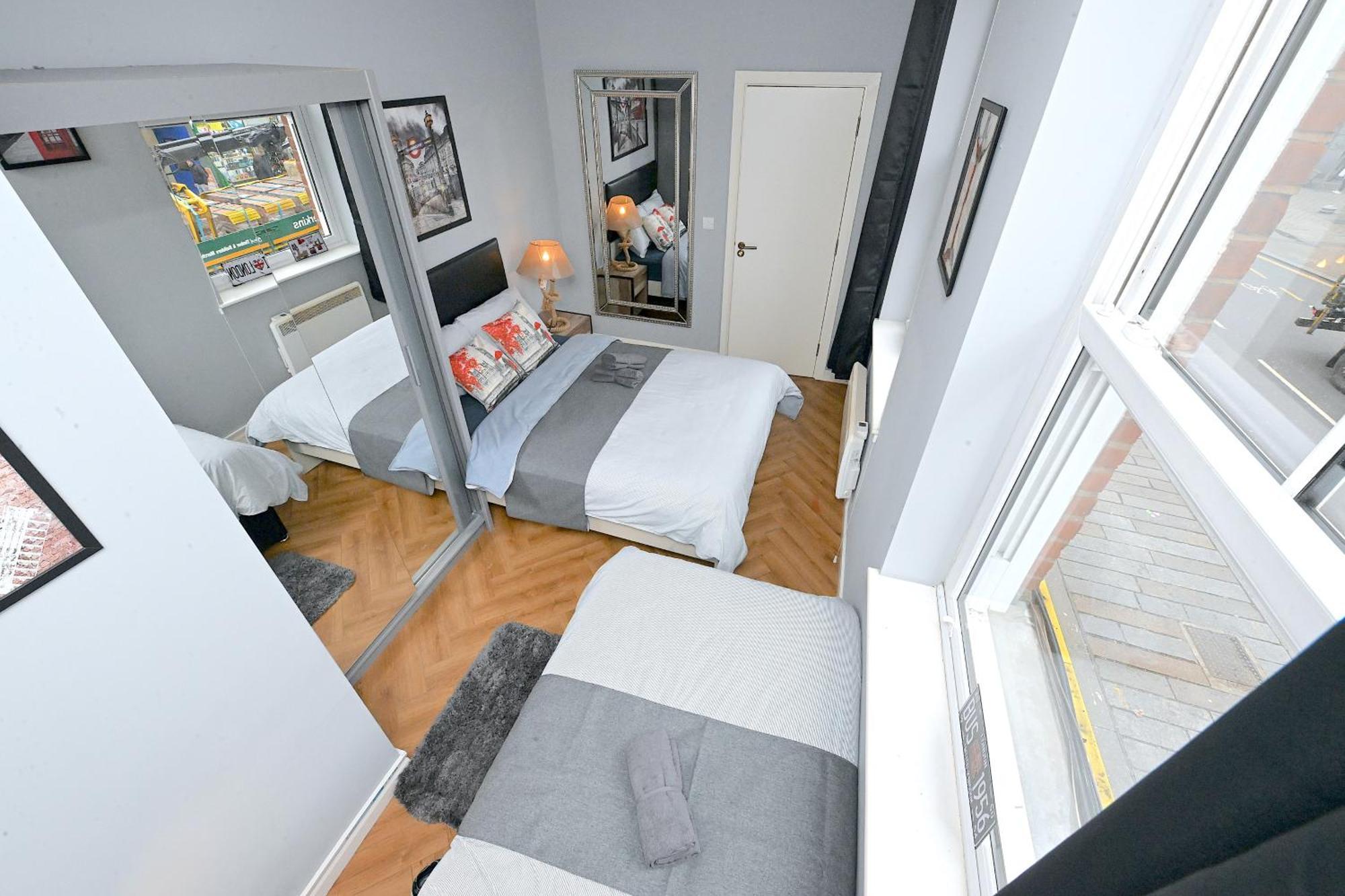 1 Bedroom Flat In Wood Green Piccadilly Line Лондон Екстер'єр фото