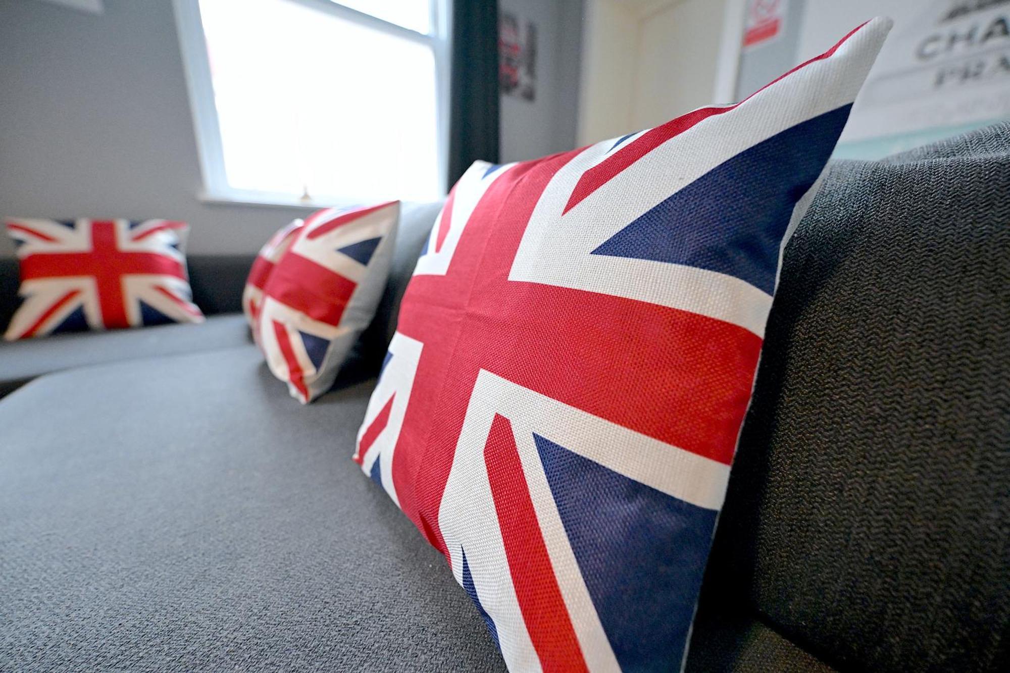 1 Bedroom Flat In Wood Green Piccadilly Line Лондон Екстер'єр фото